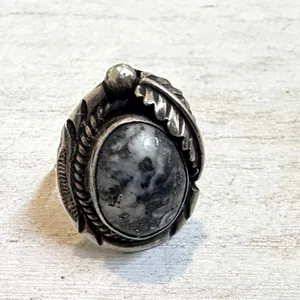 Vintage Sterling Silver Southwestern white buffalo Statement Ring thumbnail 9