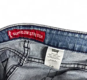 Levi's blue denim mini skirt with button and zipper closure. Size: 3 #denim #miniskirt thumbnail 3