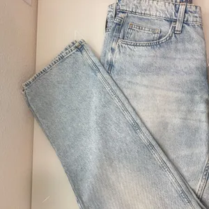 Women's Light Blue Baggy Jeans thumbnail 7