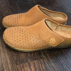 Earth origins slip on shoes size 8M thumbnail 7
