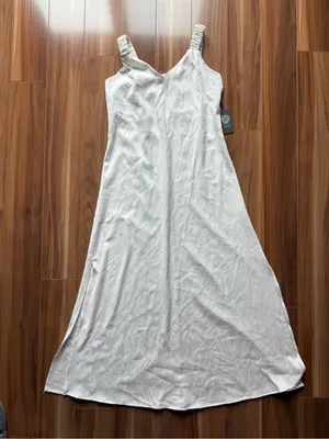 NWT Vince Camuto White Textured Maxi Dress - size XS thumbnail 1