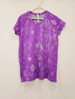 Lululemon SwiftlyTech Shirt 2.0 Shadow Bloom Moonlit Magenta pattern 12 thumbnail 3
