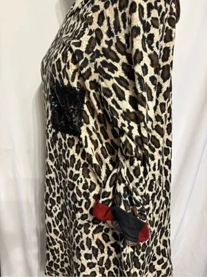 Sunshine and Rodeos Leopard Print Women's Top with Black Sequin Pocket. NWT SZ L thumbnail 2