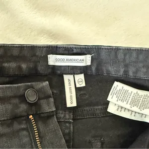 Good American Good Legs Crop Animal Print Jean Size 28/6 Black STRETCH! thumbnail 3
