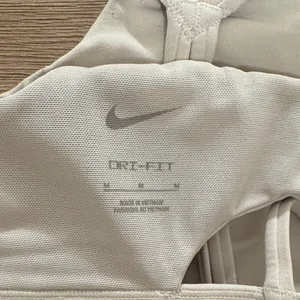 Nike Women's Beige Sports Bra thumbnail 4
