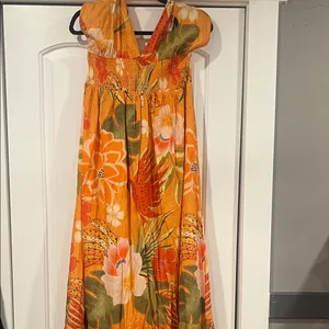 Z&L‎ Europe Vibrant Floral Halter Delia Maxi Dress large. thumbnail 3