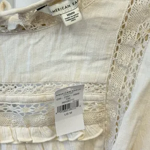 NWT American Eagle Outfitters Boho Babydoll Lightweight Blouse Keyhole Cream Med thumbnail 9
