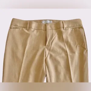 Gap Women’s Khaki Pants thumbnail 4