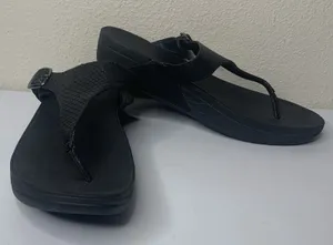 FitFlop Black Snake Skin Wobble Board Sandals SZ 9 Comfort Flip Flops Summer thumbnail 1