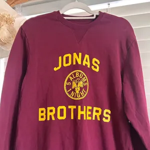 Source Unknown Jonas Brothers 5 Albums 1 Night oversized graphic sweatshirt small thumbnail 2