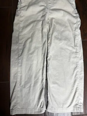Levi’s Premium Cream Corduroy Wide Leg Overalls Women’s Size 27 thumbnail 2
