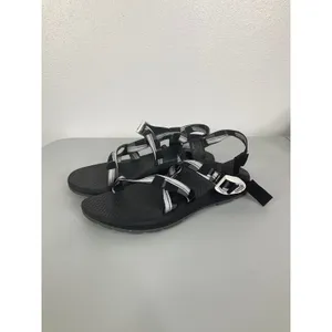 Chacos Z1 Classic Sandals Womens 10 Black White Geometric Straps JCH108012 thumbnail 3