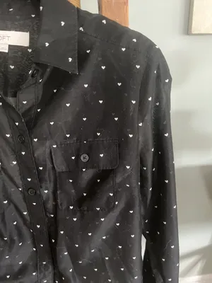 Loft Size XS Black With White Hearts Long Sleeve Shirt thumbnail 6