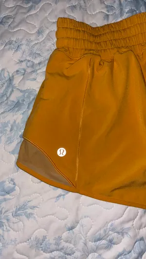 Lululemon Shorts thumbnail 2