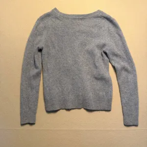 Tahari V-Neck 100% 2-Ply Cashmere Sweater Light Blue Women Size L thumbnail 8