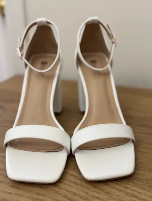 & Other Stories White heels thumbnail 1