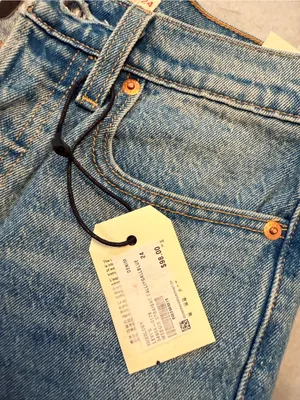 NWT Levi’s Size 24x28 Wedgie Straight Button Fly Jeans Classic Denim mid Rise thumbnail 10