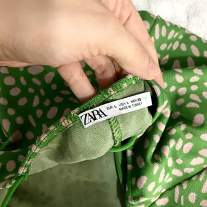 Zara Green Pink Jacquard Spaghetti Straps Straight Neck Fitted Midi Dress L thumbnail 6