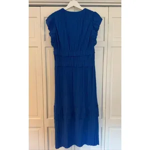Taylor blue ruffled vneck midi dress 8 thumbnail 5