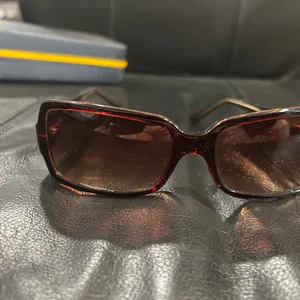 Guess Stylish Brown Sunglasses thumbnail 8
