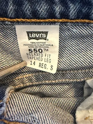 Levis Vintage 550 Jeans Women’s Size 14 Reg Relaxed Fit Tapered Leg 100% Cotton thumbnail 7