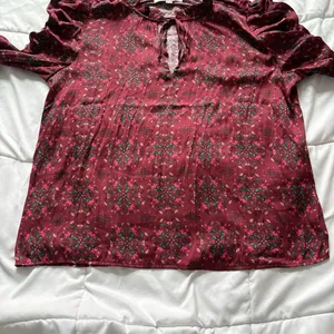 Loft Womens Size Medium Blouse Floral Red Ruffle Tie‎ Neck Officechic City thumbnail 5