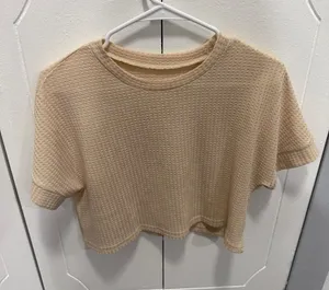 NWOT Unbranded Waffle Knit Cropped Short Sleeve thumbnail 1