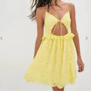 For Love & Lemons Natalia Eyelet Sundress NWT XS Open Stretch Halter thumbnail 3