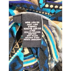 rue 21 Women's Long Sleeve Pattern T-shirt thumbnail 8
