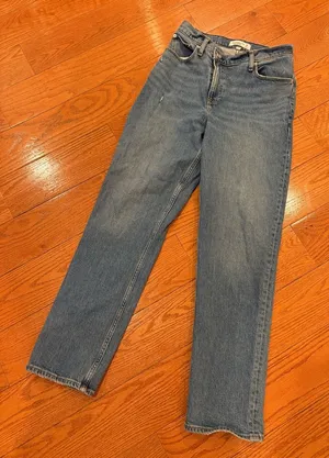 Abercrombie & Fitch Curve Love 90s Straight Ultra High Rise Jeans 29/8R thumbnail 1