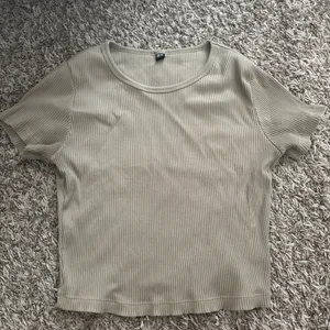 Uniqlo Ribbed Short Sleeve Top thumbnail 1
