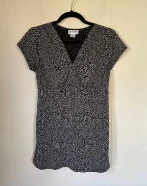 Motherhood Maternity short sleeve blouse top floral vine women’s size medium thumbnail 1