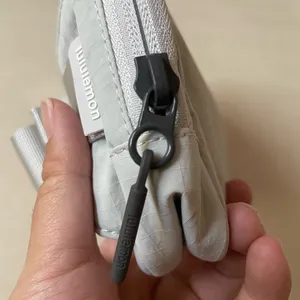 Lululemon Everywhere Belt Bag Ripstop - Silver Drop thumbnail 3