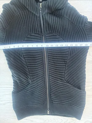 Lululemon Embrace Black Knit Scuba Hoodie Size 8 thumbnail 6