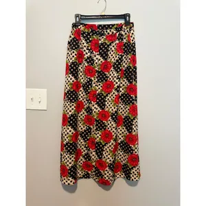 Sag Harbor Red Poppy Floral Polka Dot Maxi Skirt Size 10 Vintage Style thumbnail 2