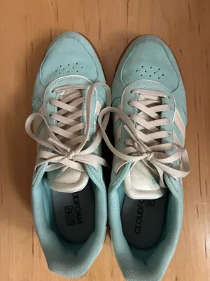 Adidas Women’s Shoes thumbnail 1