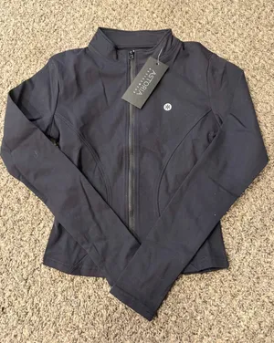 Astoria Activewear thumbnail 1