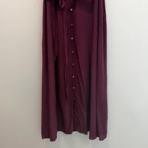 GAP Women's Medium Burgundy Sleeveless Button Front Midi Dress Tie Waist thumbnail 3