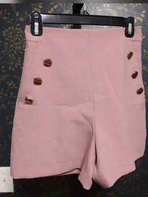Zara High-Waist Blush Pink Button-Detail Shorts thumbnail 2
