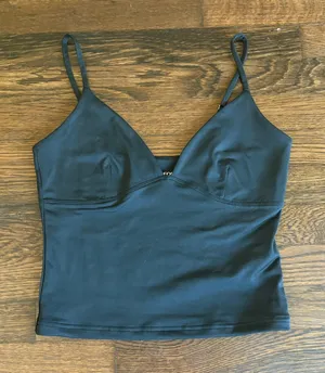 NWT Reoria black tank top Size M thumbnail 1