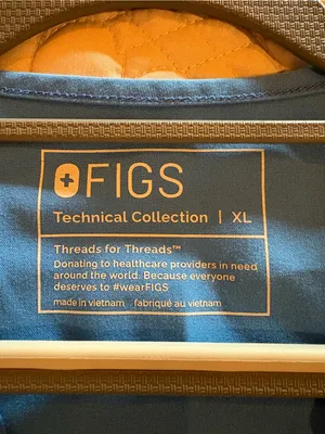 FIGS Women's Catarina One-Pocket Scrub Top blue XL thumbnail 5
