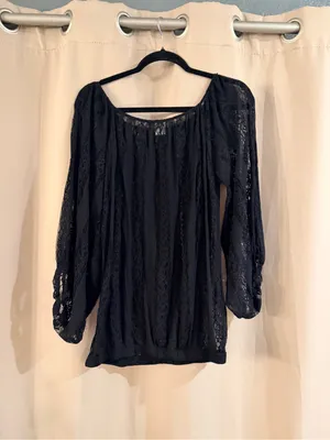 Women’s Poof Black Lace Top thumbnail 3