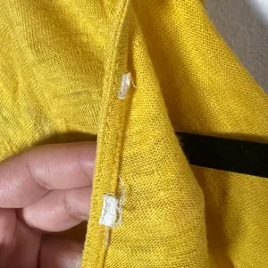 100% Linen Top Women's Medium Mustard Yellow Cowl Neck‎ Tie Back Short Sleeve thumbnail 6