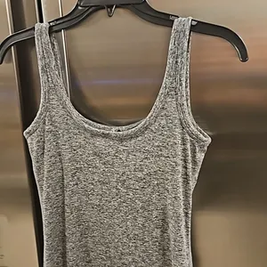 💕VUORI💕 Halo Essential Dress ~ Heather Grey XS NWOT thumbnail 9