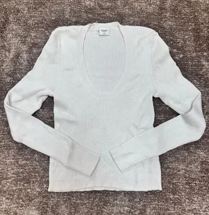 Abercrombie Cream Sweater Knit thumbnail 1