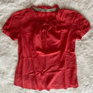 Women’s Burberry London Blue Label Japan Coral Eyelet Red Prairie Blouse 38 thumbnail 1