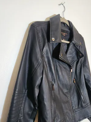 Celebrity Pink Black Faux Leather Moto Jacket Size Medium thumbnail 4