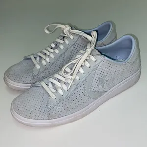 Converse‎ Womens Perforated Low Top Casual sneakers A18 thumbnail 2