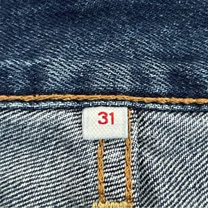 Levi's | Cut Off Denim Jean Shorts Sz 31 thumbnail 4