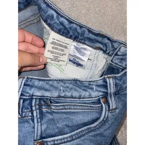 wrangler high‎ rise trouser jeans med wash raw hem 31x32 Flare Bootcut thumbnail 4